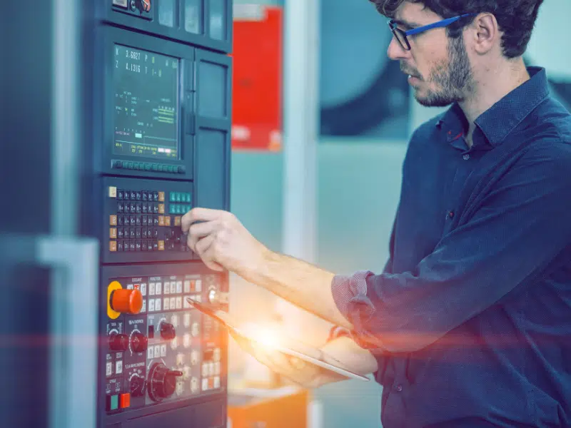 工業級電腦及顯示器