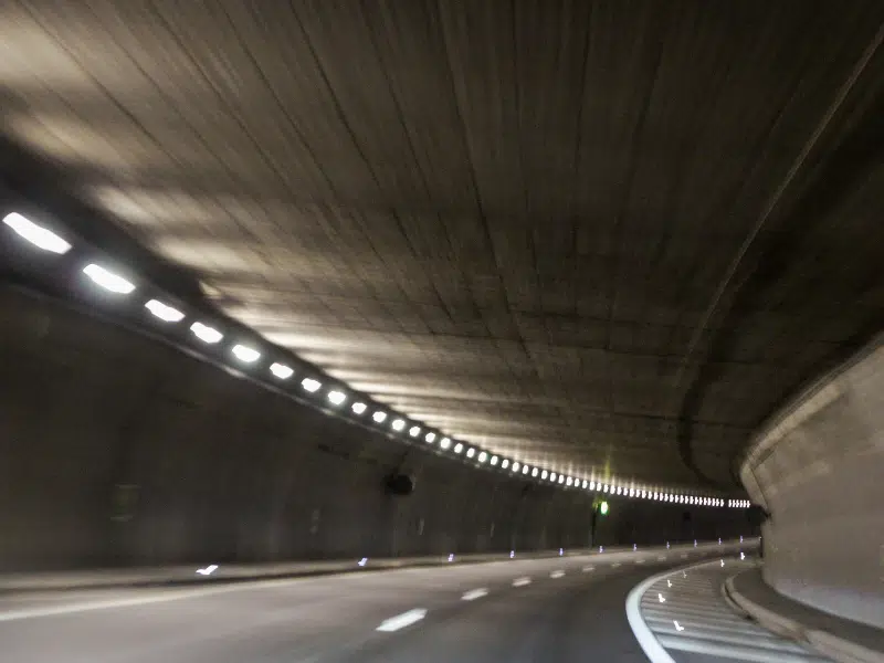隧道照明